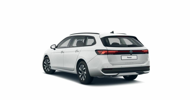 Volkswagen Passat cena 157900 przebieg: 5, rok produkcji 2024 z Pilzno małe 67